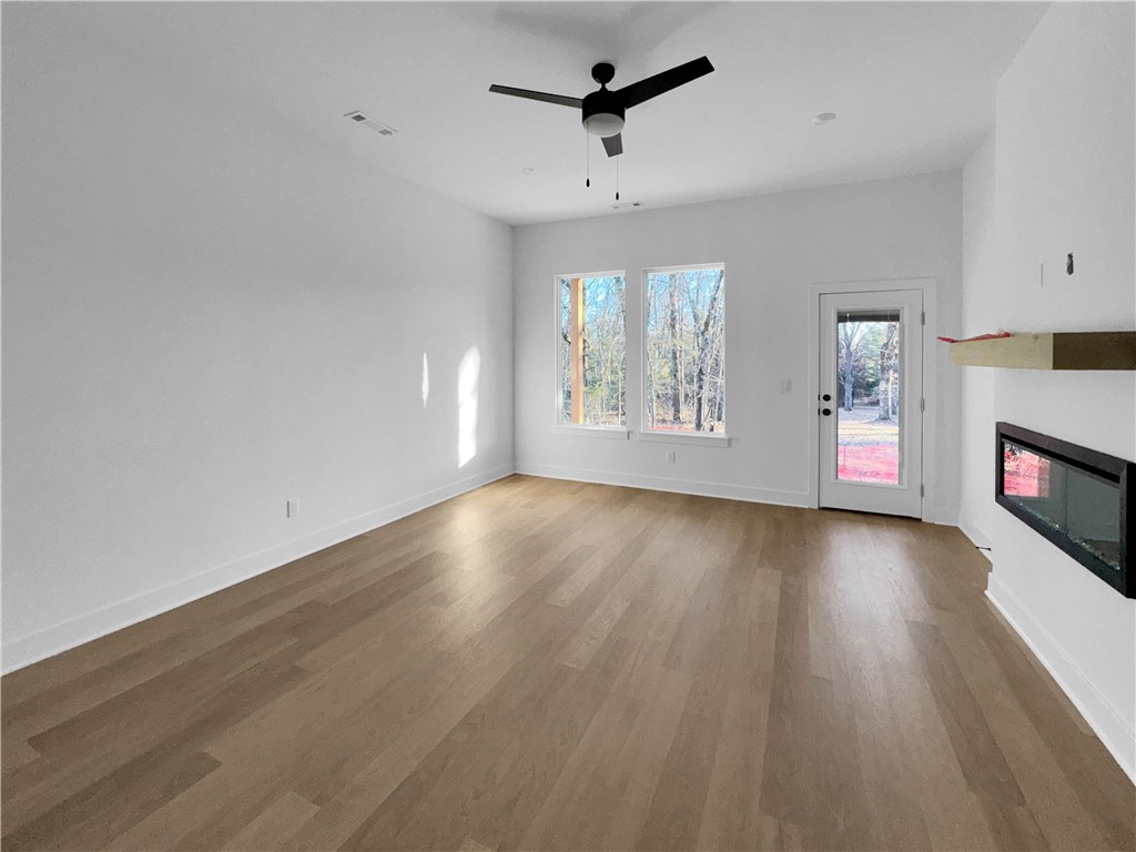 Pine Hollow - Residential