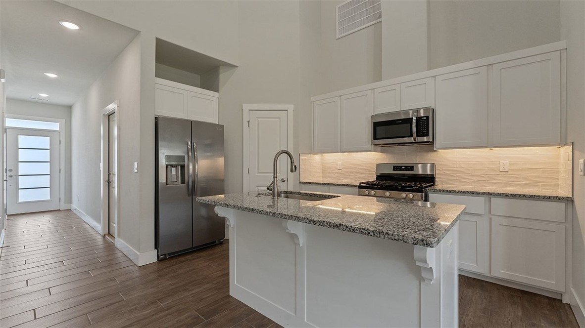 Crystal Cove Ph I - Residential Lease