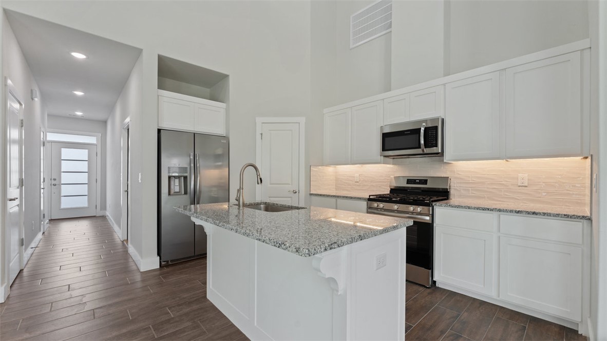 Crystal Cove Ph I - Residential Lease