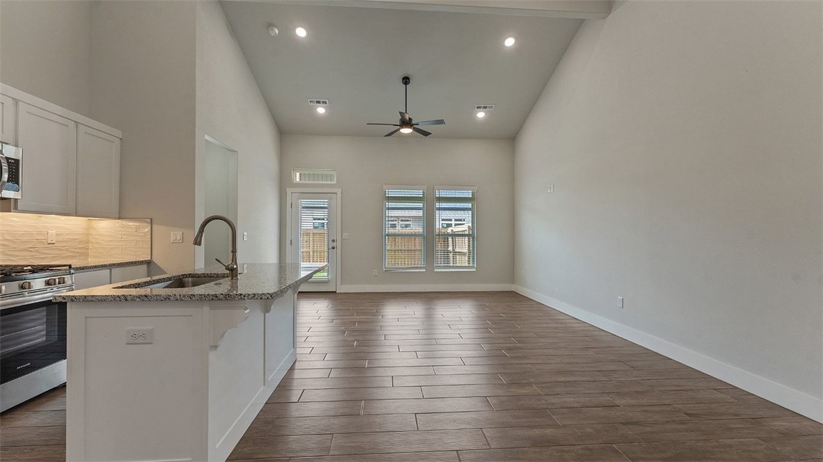 Crystal Cove Ph I - Residential Lease