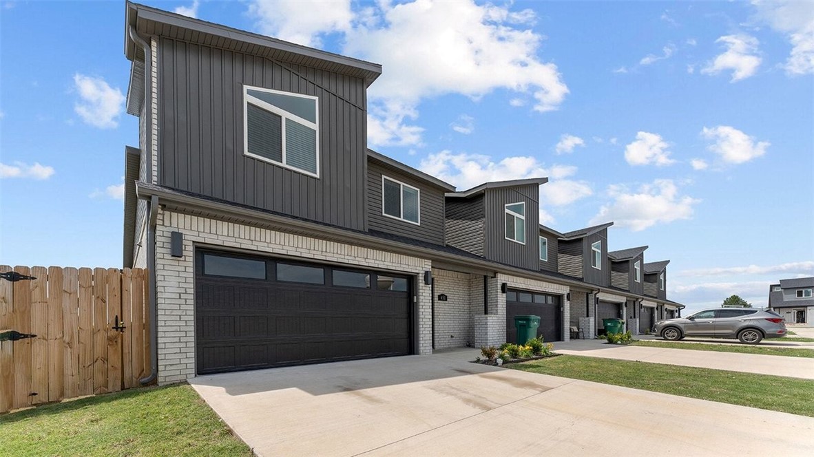 Crystal Cove Ph I - Residential Lease