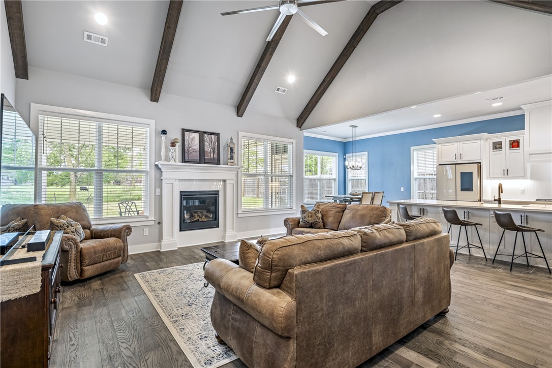 Crescent View - Residential