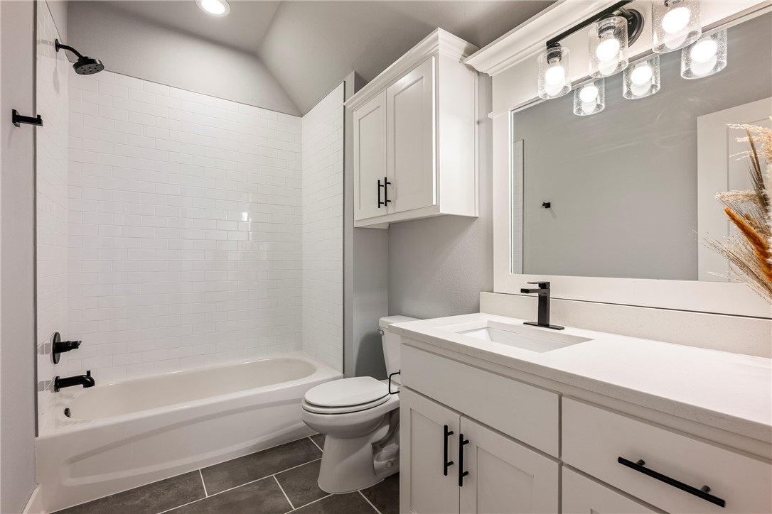 Crescent View - Residential