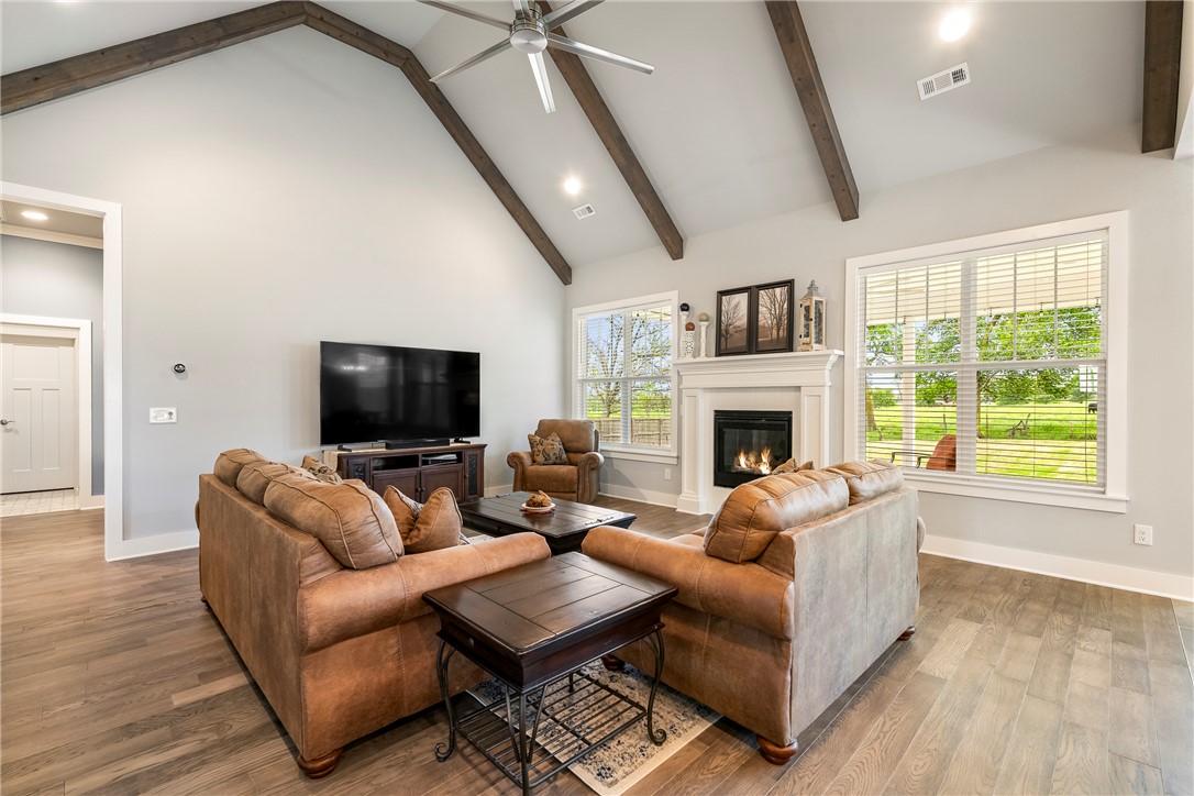 Crescent View - Residential