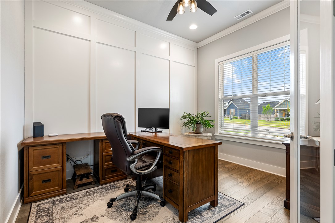 Crescent View - Residential