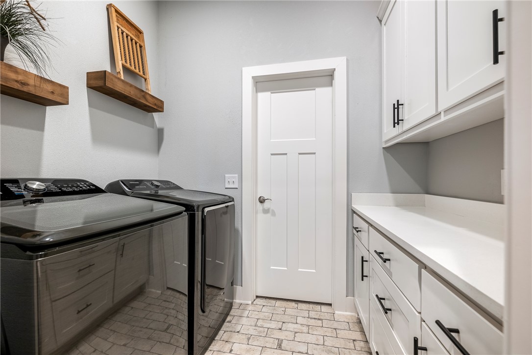 Crescent View - Residential