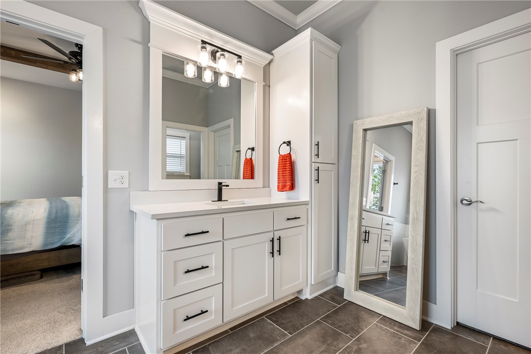 Crescent View - Residential