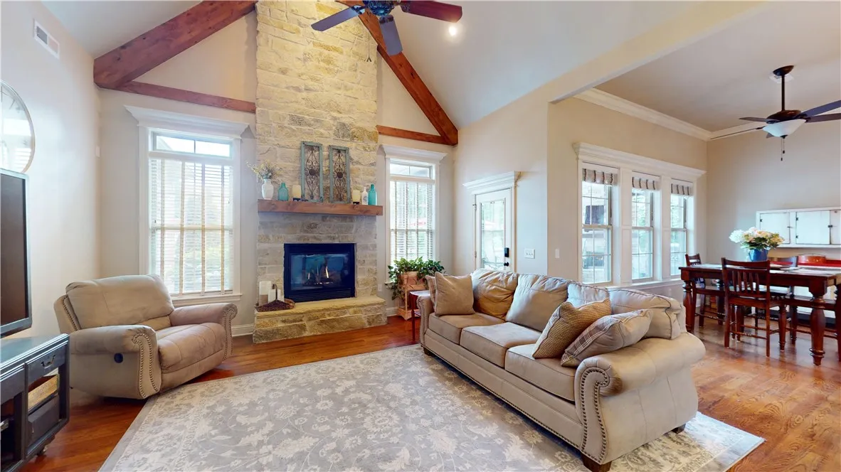 Rogers, Arkansas 72758, United States, 4 Bedrooms Bedrooms, ,6 BathroomsBathrooms,Residential,Active,139975