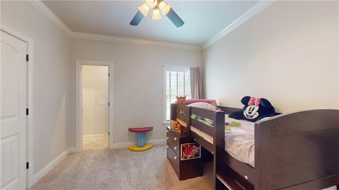 Rogers, Arkansas 72758, United States, 4 Bedrooms Bedrooms, ,6 BathroomsBathrooms,Residential,Active,139975