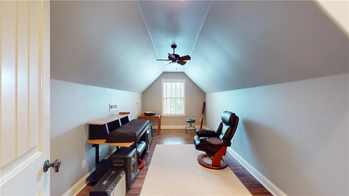 Rogers, Arkansas 72758, United States, 4 Bedrooms Bedrooms, ,6 BathroomsBathrooms,Residential,Active,139975