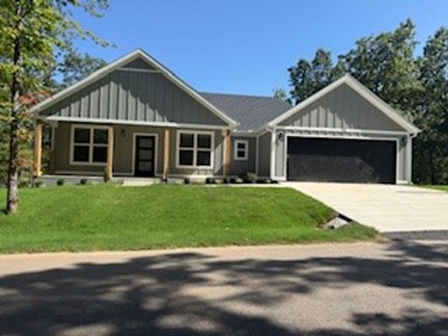 WOW! The seller is offering $3,000 to the buyer to use toward closing costs or to buy down your interest rate. Come enjoy Bella Vista living and all of its amenities in this brand-new Craftsman-style home. This stunning 3-bedroom residence features an open floor plan, vaulted ceiling, and a split-bedroom layout. The modern kitchen is designed with an island, stainless steel appliances, and plenty of prep space—perfect for cooking and entertaining. The interior is filled with natural light and finished with luxury vinyl plank flooring throughout—no carpet!
Exterior details include low-maintenance Hardi and vinyl siding, plus a convenient location with easy access to I-49 and 71B.Don’t miss the chance to own this beautiful new construction! Ask about other Bella Vista locations available from this builder. Photos are from a similar build and may be subject to changes at the builder’s discretion. Agent owned, Taxes based on lot only