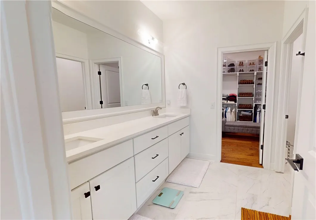 Bella Vista, Arkansas 72714, United States, 3 Bedrooms Bedrooms, ,2 BathroomsBathrooms,Residential,Pending,132417