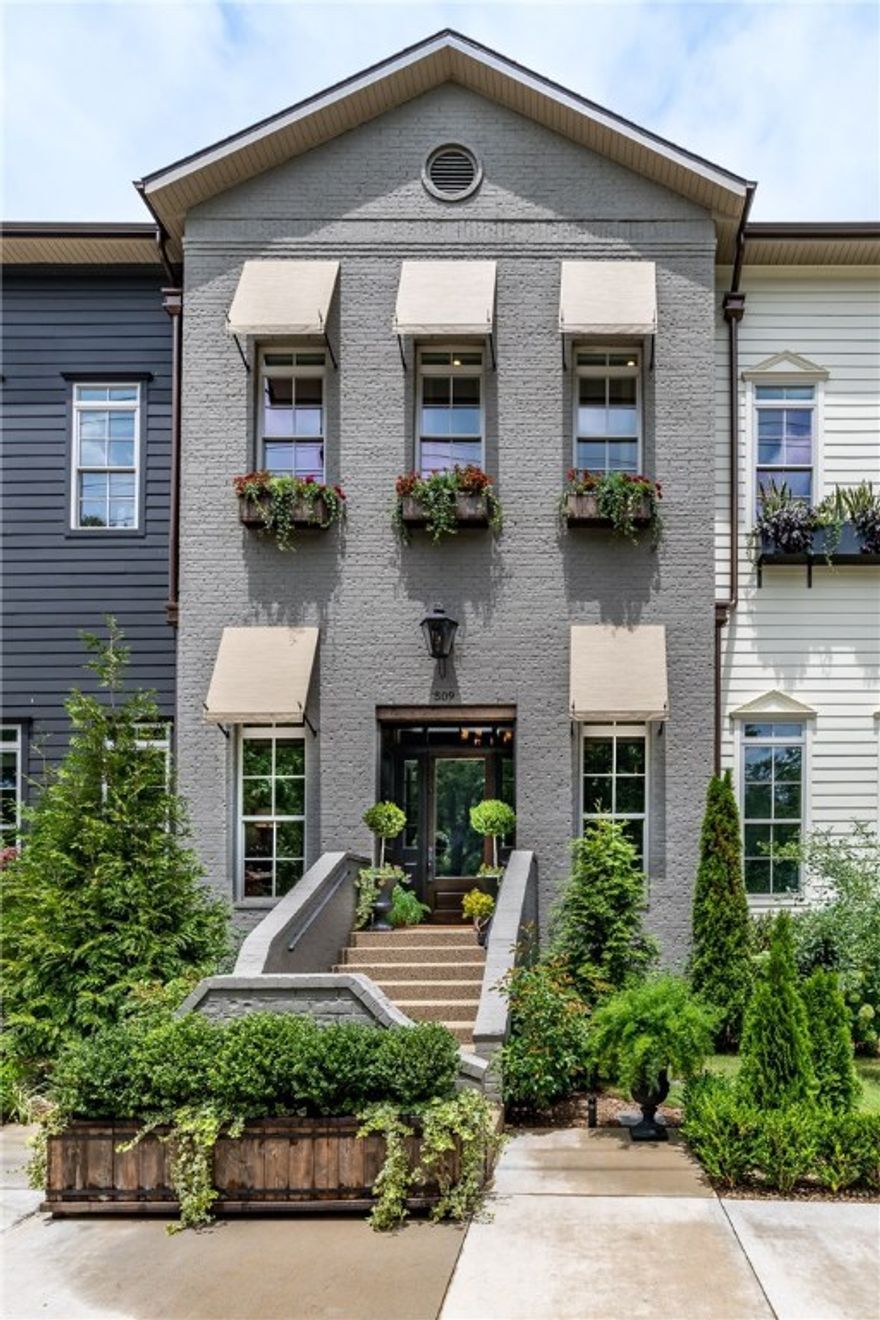 Stunning property that is sure to impress!  This Townhome has been artfully designed as a work/live space in the best part of Downtown! A City Park in your front yard, coffee shops a quick walk away, The Momentary & 8th St Market are your neighbors.  If you need a large “work at home” space, or a work space that has luxury living quarters, this is IT! Flexible spaces can be used in a variety of ways.