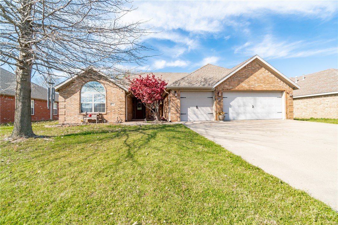 Welcome to this charming 4-bedroom, 2-bath home nestled in the heart of a well-established subdivision. This inviting residence offers a spacious and functional layout, perfect for family living and entertaining. Lots of storage! Large master closet. New Luxury vinyl plank in the living room, dining room and a hallway. New roof in 2020. Plus granite countertops, formal dining, eat in kitchen, gas fireplace, built-ins, jacuzzi tub & walk in shower.