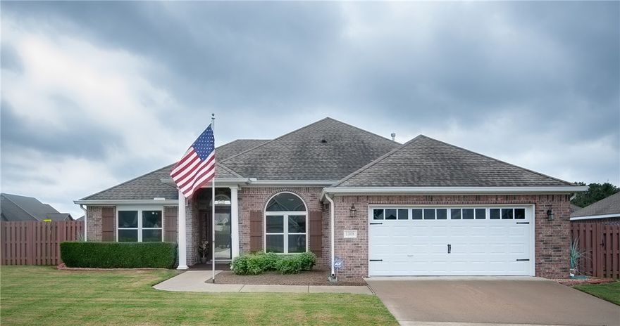 Come see this beautiful home in the heart of Rogers! Minutes away from the Promenade, Wal-Mart, shopping, and dining choices. This home is perfect for downsizing. 3BD, 2BA, granite counters, formal dining room, and 2 storage buildings in backyard. There is also a beautiful sunroom that is cooled so you can enjoy those long summer days in a cool place! Within walking distance of Elmwood Middle School on a corner lot in an established subdivision. Home includes air purification system and generator.