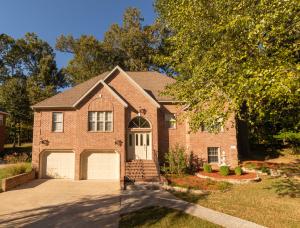 Beautiful neighborhood and location! Come see this 4 bed, 3 bath split level home in Brookefield Subdivision. Beautiful master suite with brand new master bathroom. Main level features a split floor plan of 3 BR, 2 BA, updated kitchen with granite and stainless appliances, and beautiful hardwood floors. Basement features the 4th bedroom, optional 5th bedroom, family room, 3rd bathroom, laundry, storage room and two car garage. Fenced in back yard, private setting.