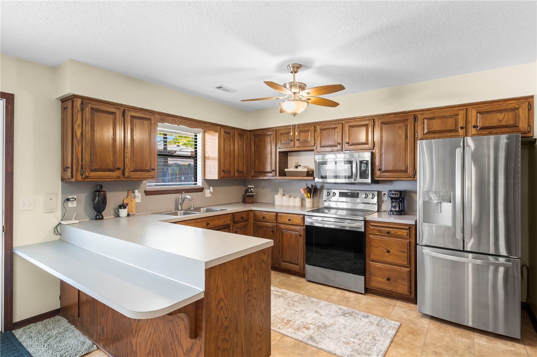 Lester Sub Ph Iii - Residential