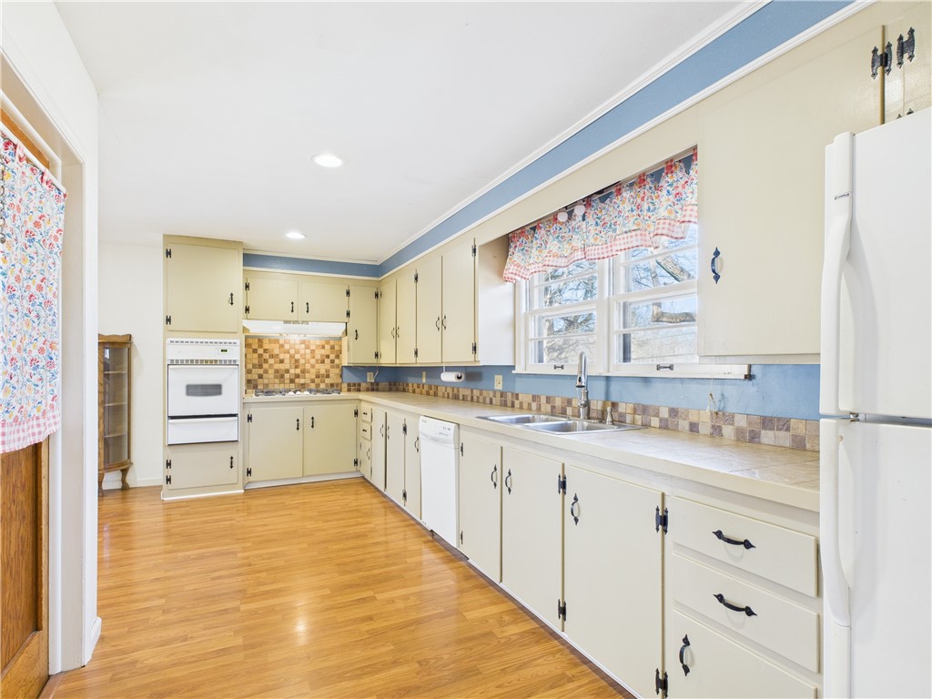 Lillie Shaddox Iii - Residential