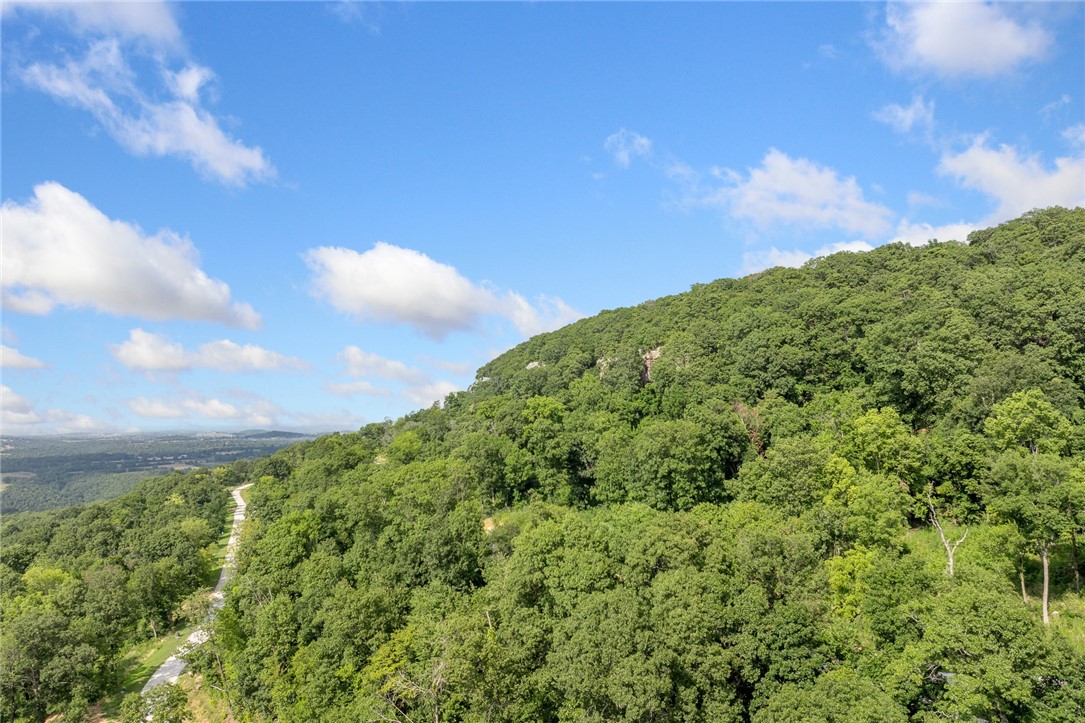 Round Mountain Estates - Land