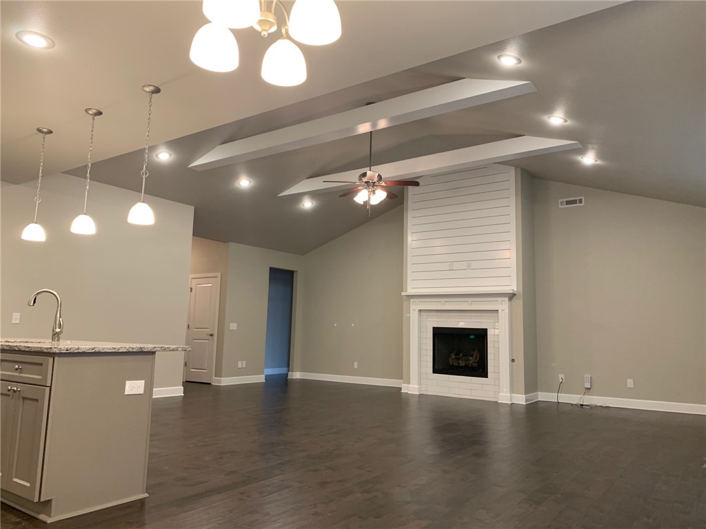 Brentwood SUB - Residential Lease