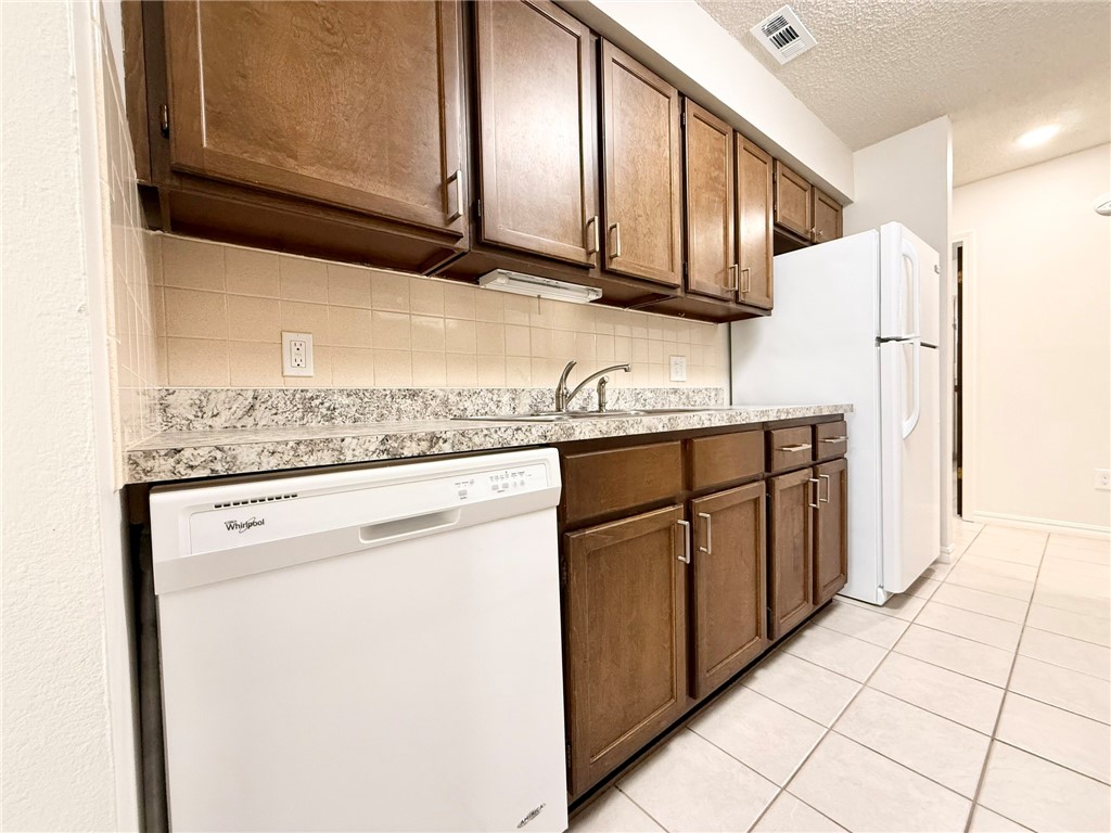Chateau Terrace,Phase 2 - Residential Lease