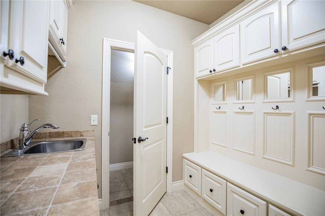 Shadow Valley Pud Ph Vii Rogers - Residential