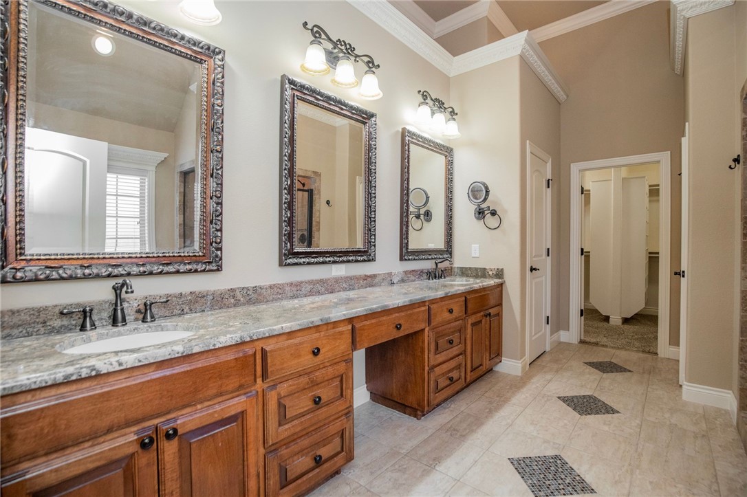 Shadow Valley Pud Ph Vii Rogers - Residential