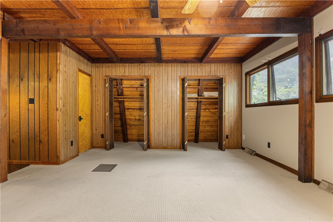 Unit 8 Holiday Island - Residential