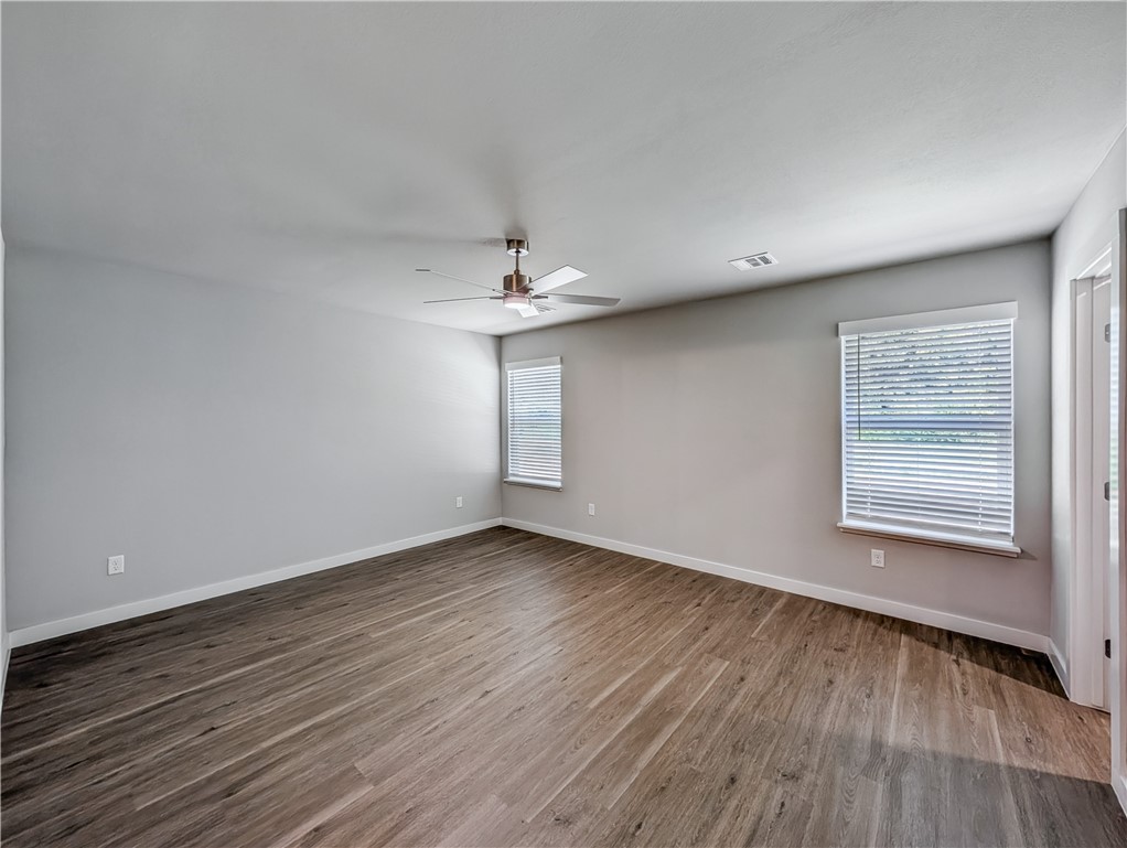 Woodward Park Ph I Highfill - Residential Lease