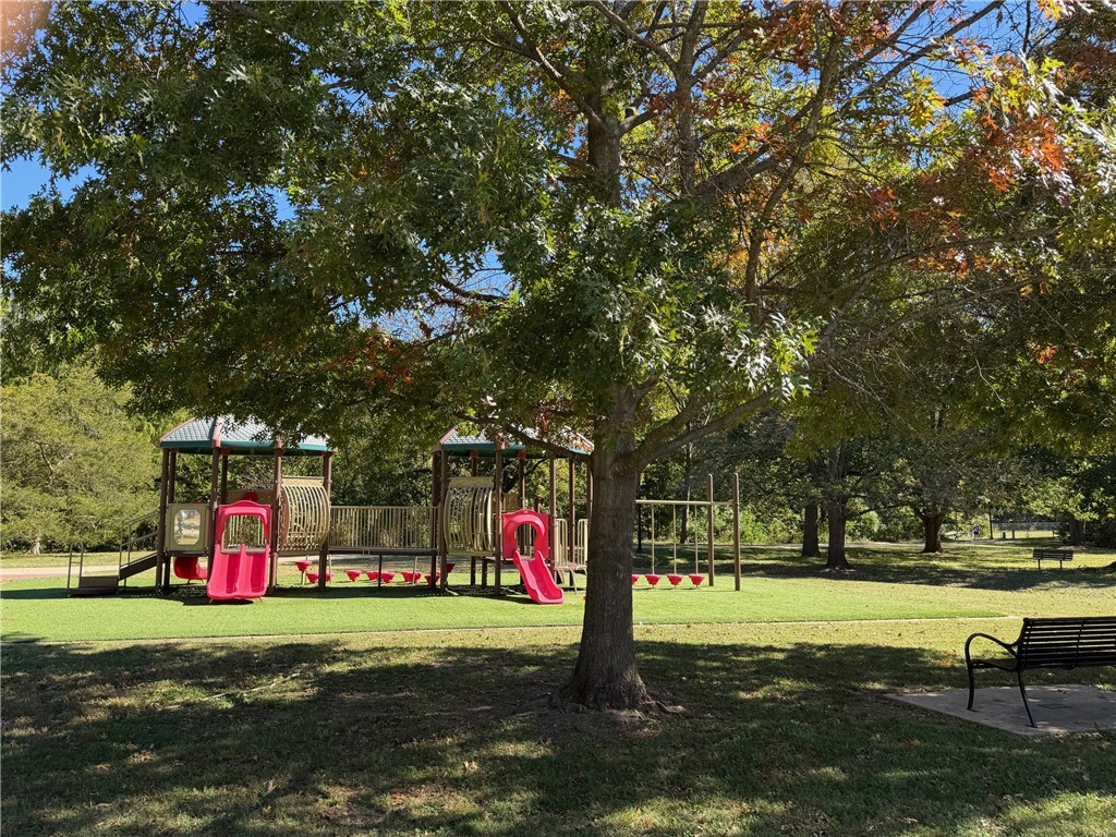 Paradise Gardens Condo - Residential
