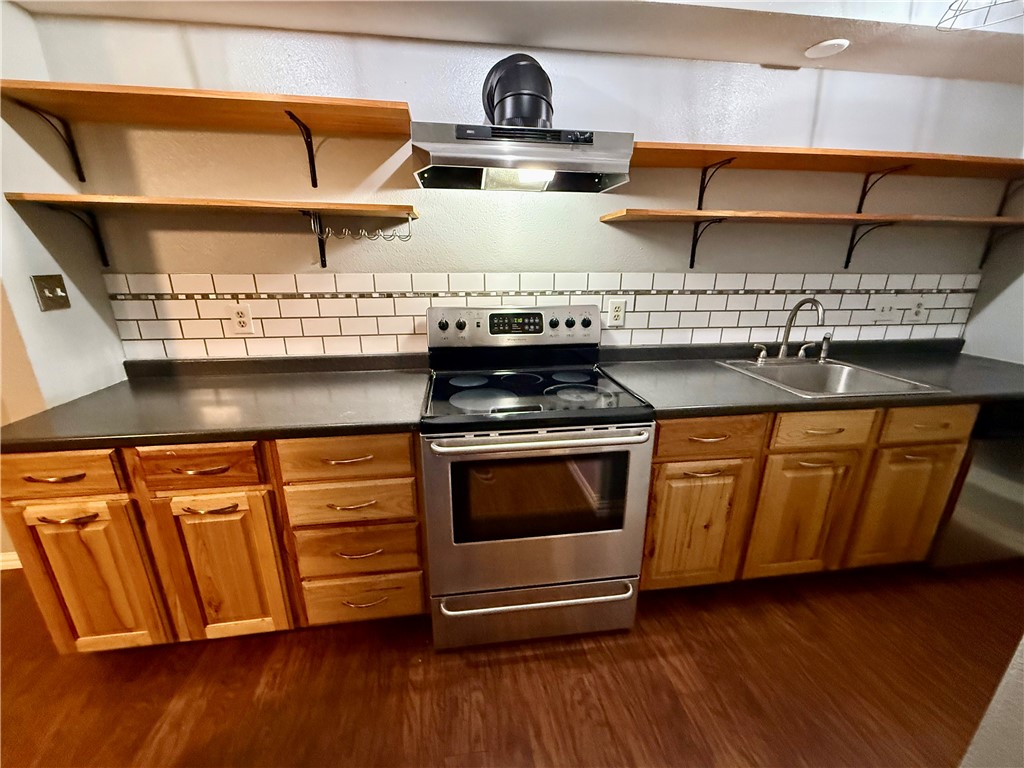 Paradise Gardens Condo - Residential