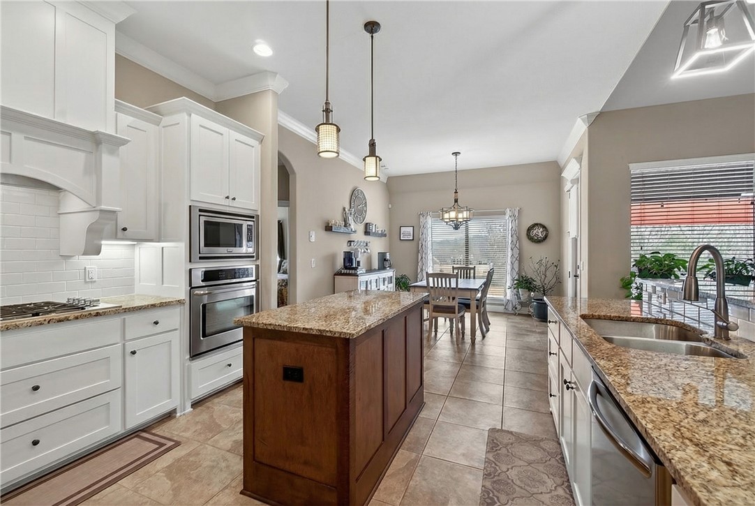 Waterford Estates At Hissom Ranch - Residential