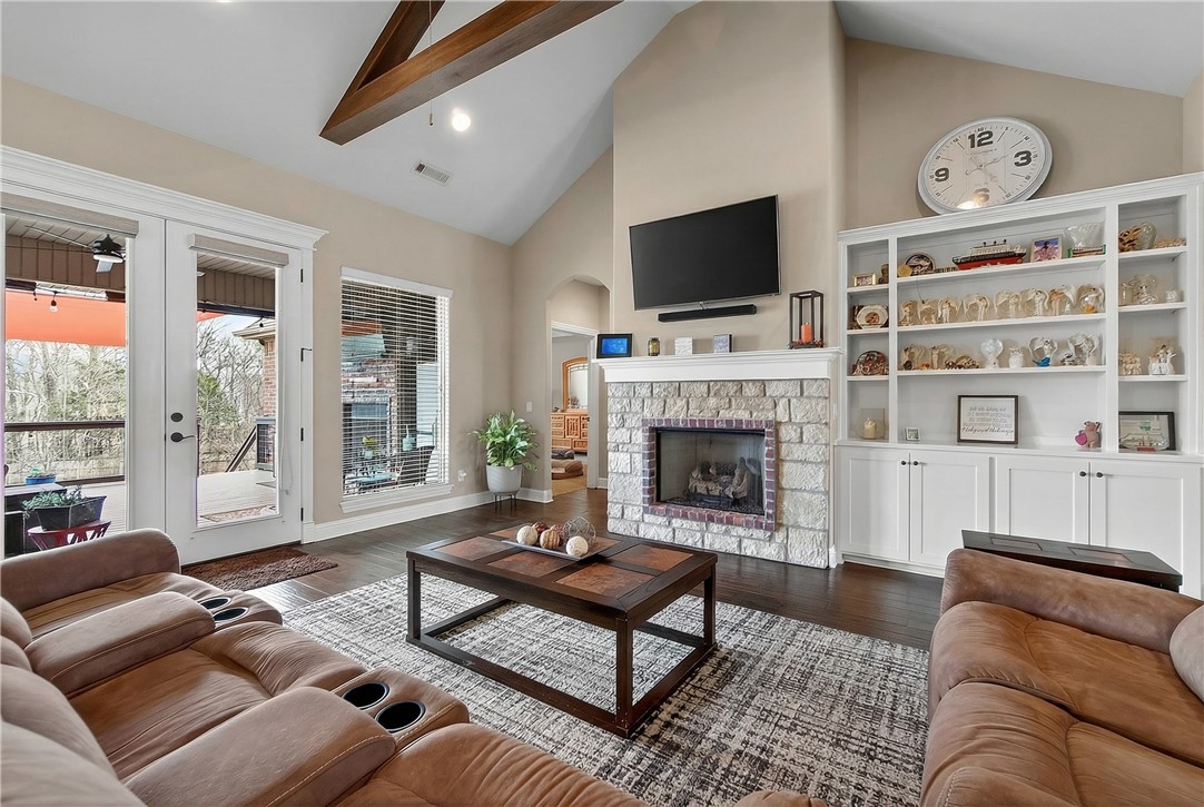 Waterford Estates At Hissom Ranch - Residential