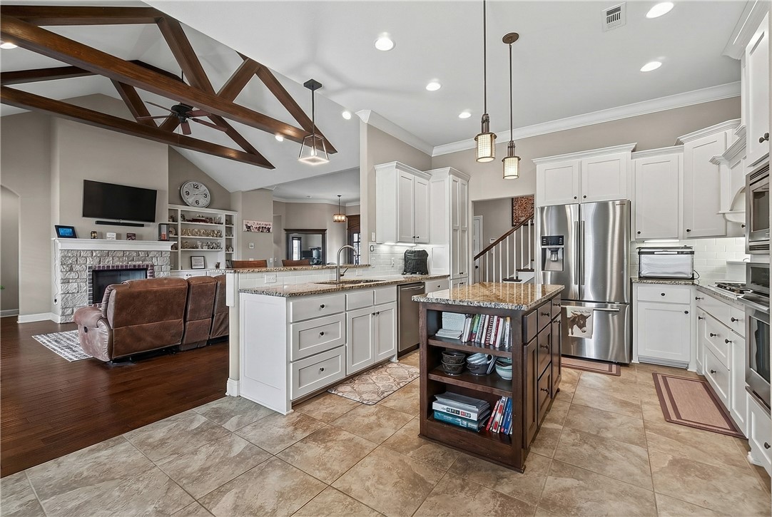 Waterford Estates At Hissom Ranch - Residential