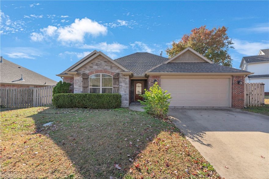 Location, Location, Location, beautiful all brick exterior only 5 minutes away to Walmart AMP, Top Golf, Promenade, and Uptown. Close to schools, trails, Mt Hebron Park,easy access to 1-49, split floor plan, spacious kitchen, beautiful flooring in iving room, crown molding, fireplace, spacious pantry, double vanity in main bedroom, privacy fence, and much more.