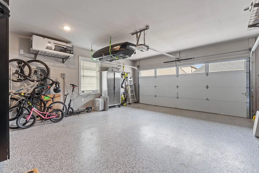 Rogers, Arkansas 72758, United States, 3 Bedrooms Bedrooms, ,3 BathroomsBathrooms,Residential,Active,101915