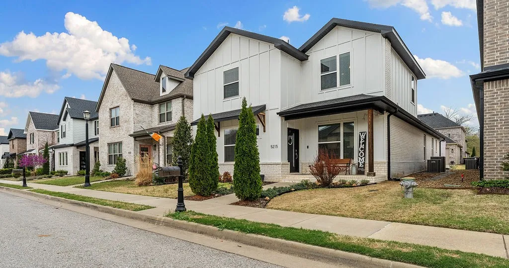 Rogers, Arkansas 72758, United States, 3 Bedrooms Bedrooms, ,3 BathroomsBathrooms,Residential,Active,101915