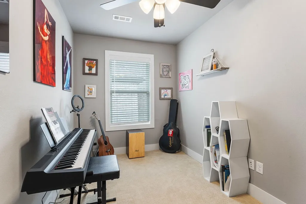 Rogers, Arkansas 72758, United States, 3 Bedrooms Bedrooms, ,3 BathroomsBathrooms,Residential,Active,101915