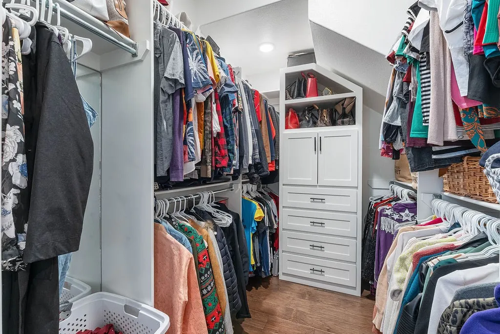 Rogers, Arkansas 72758, United States, 3 Bedrooms Bedrooms, ,3 BathroomsBathrooms,Residential,Active,101915