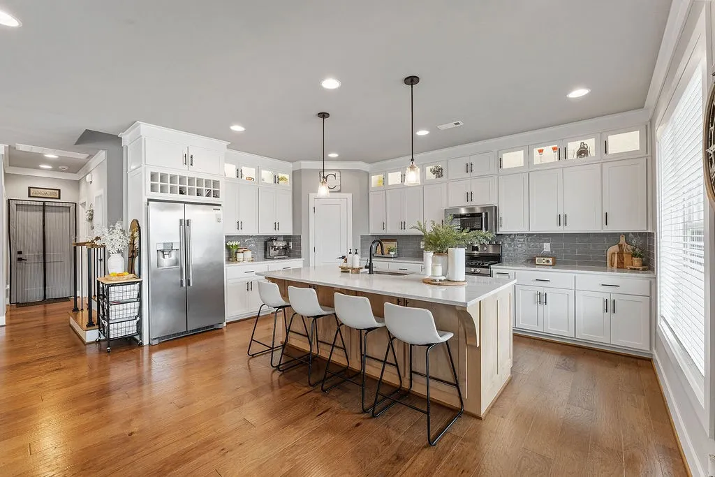 Rogers, Arkansas 72758, United States, 3 Bedrooms Bedrooms, ,3 BathroomsBathrooms,Residential,Active,101915