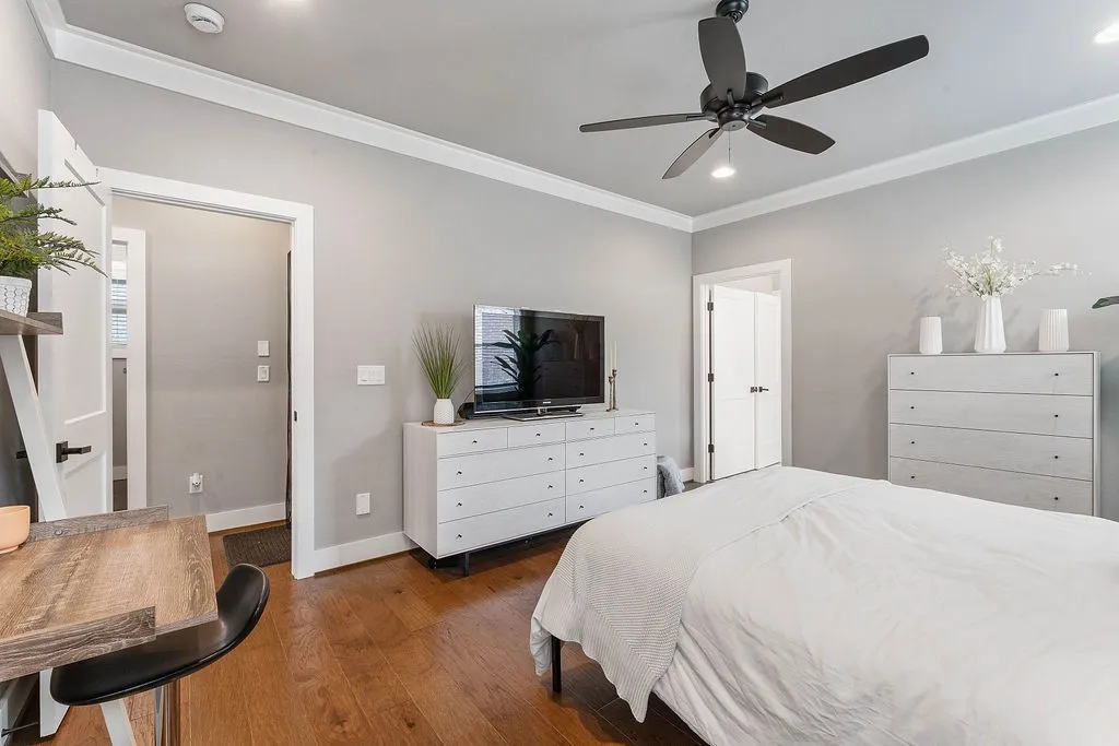 Rogers, Arkansas 72758, United States, 3 Bedrooms Bedrooms, ,3 BathroomsBathrooms,Residential,Active,101915