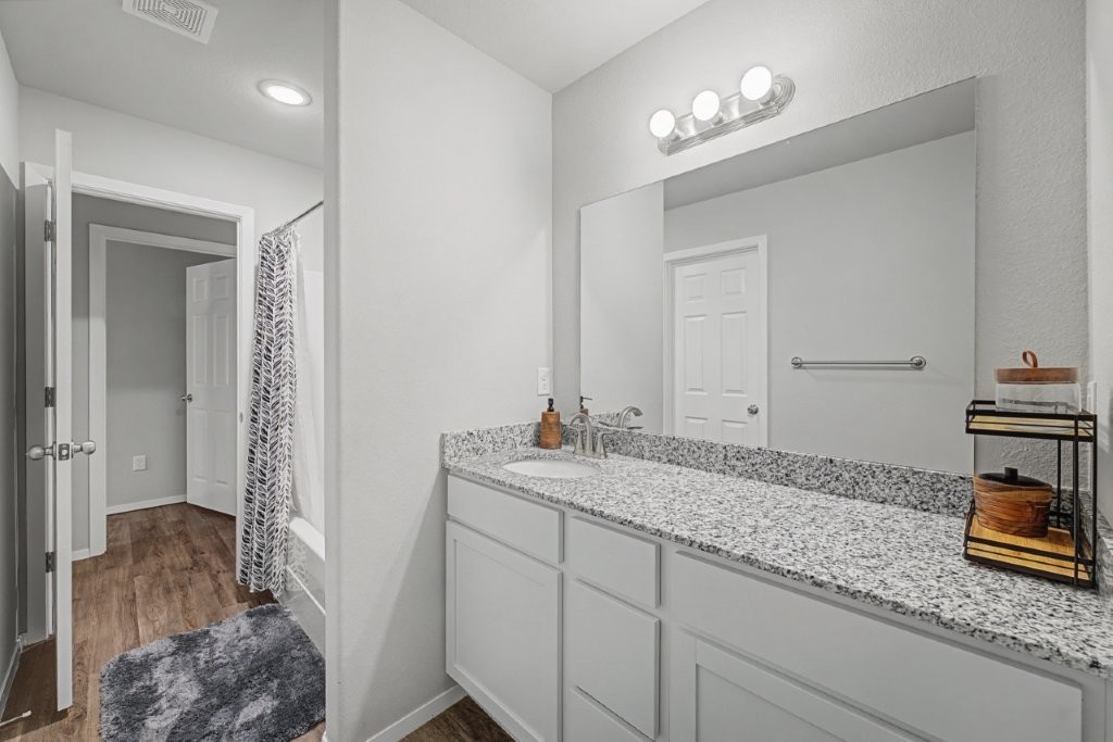 Lakewood Sub Ph VII Lowell - Residential