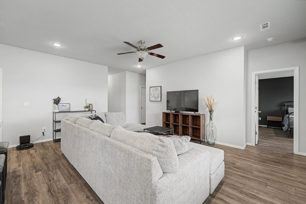 Lakewood Sub Ph VII Lowell - Residential