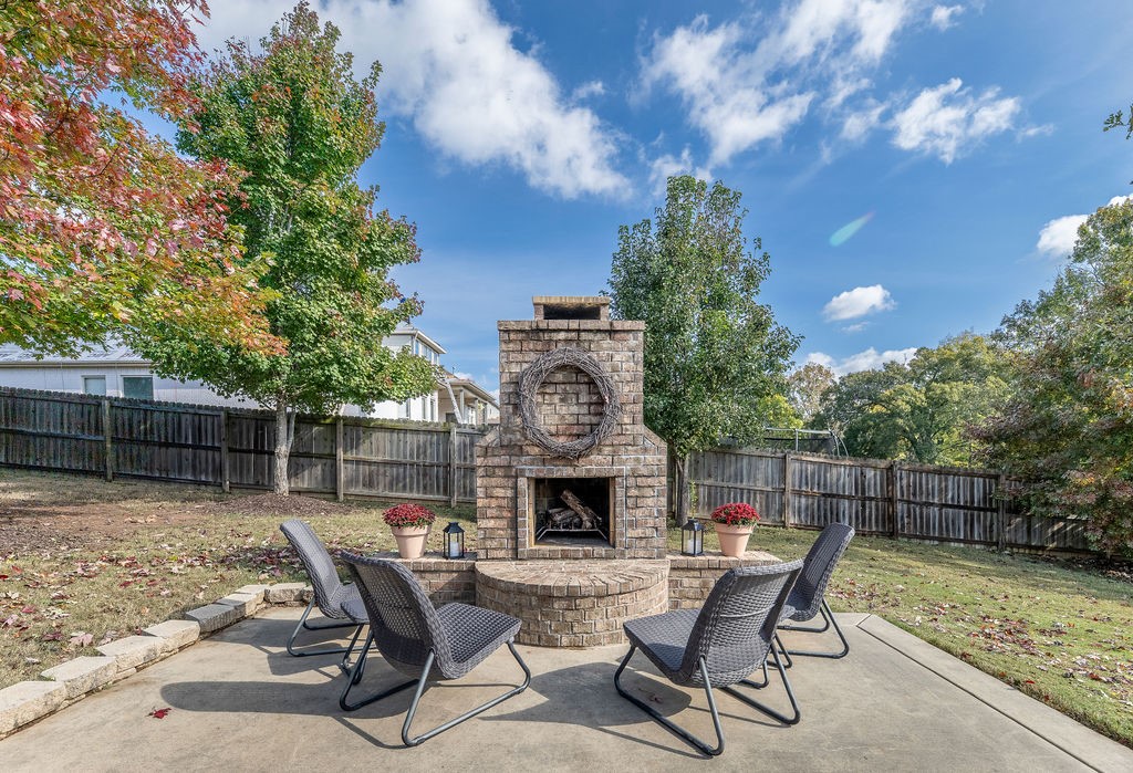 Waterford Estates At Hissom Ranch - Residential