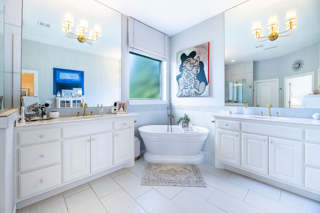 Waterford Estates At Hissom Ranch - Residential