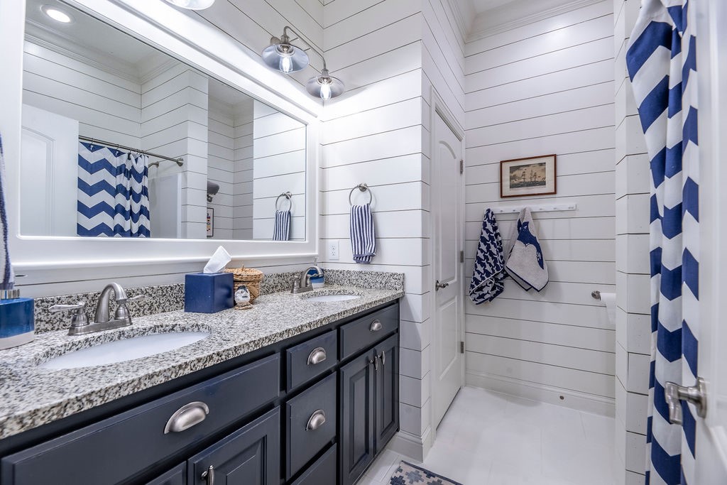 Waterford Estates At Hissom Ranch - Residential