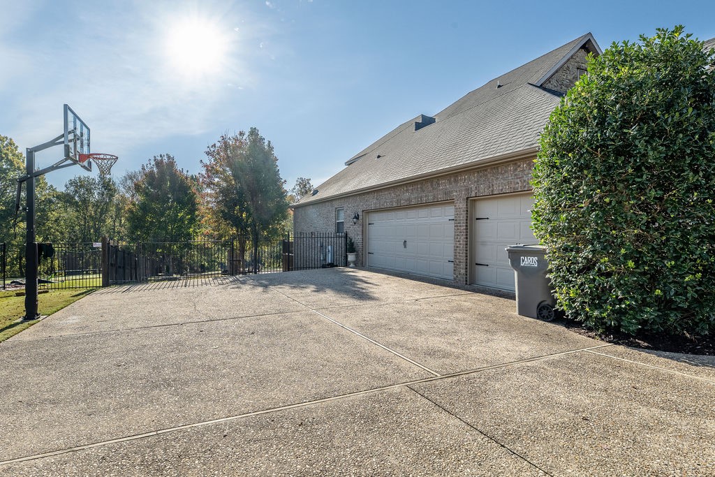 Waterford Estates At Hissom Ranch - Residential