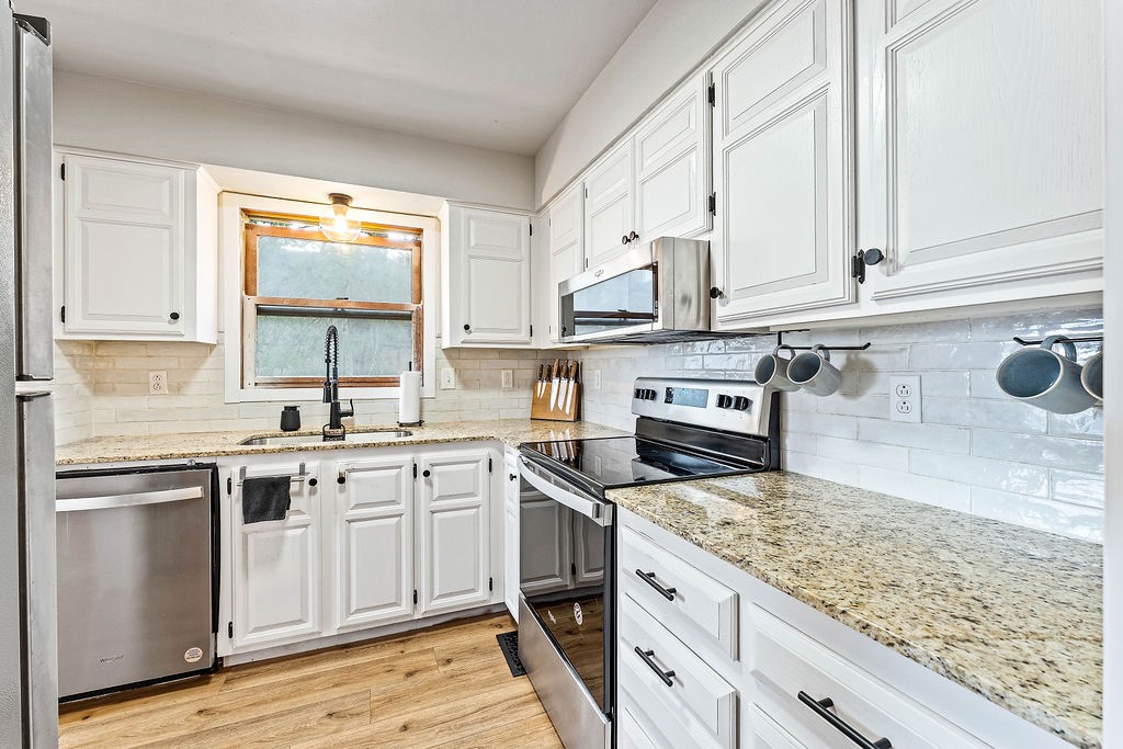 Townhouse Tct 3 A/K/A Drake Court Bvv - Residential