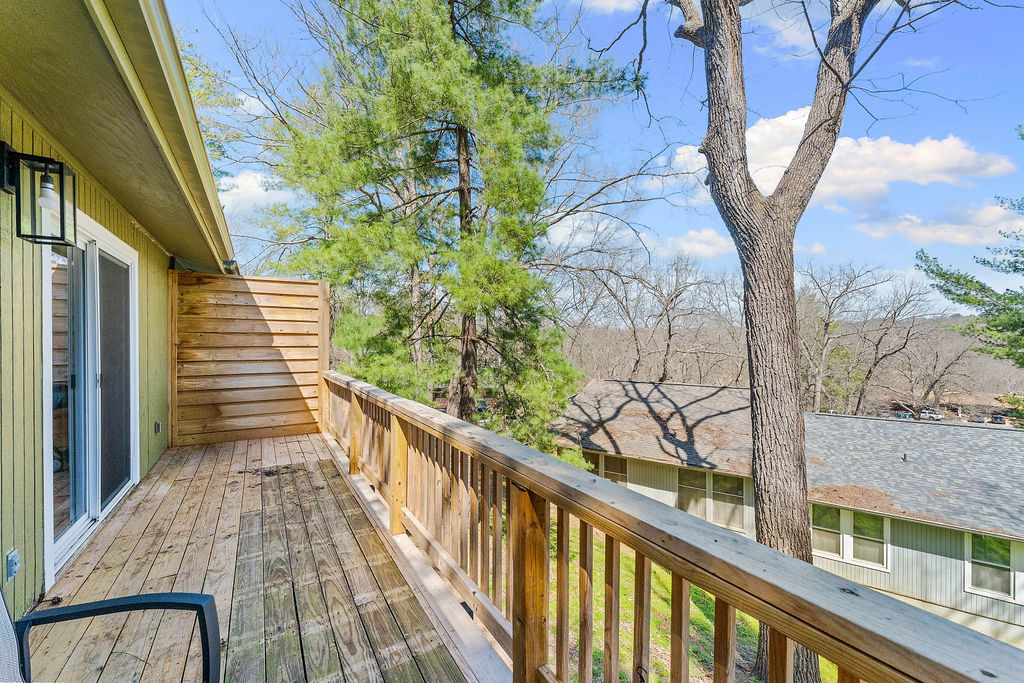 Townhouse Tct 3 A/K/A Drake Court Bvv - Residential