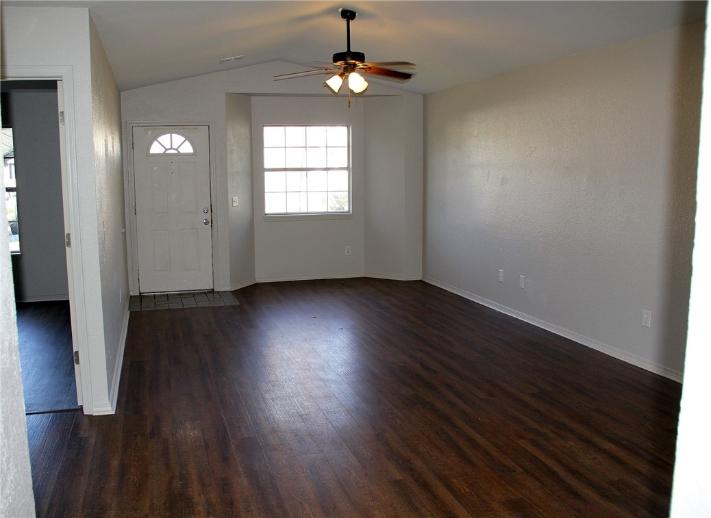 Hewitt Place Siloam Spgs - Residential